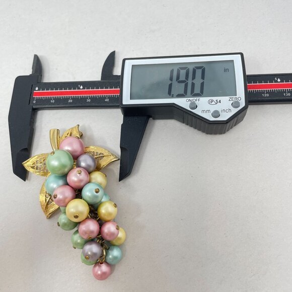 Vintage Pastel Grape Set Clip On‎ Earrings Convertible Brooch Necklace Pendant - Picture 12 of 12